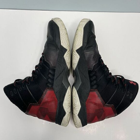 Under Armour Shoes Youth Boys Size 6.5 Black Red Sneakers - Picture 9 of 10